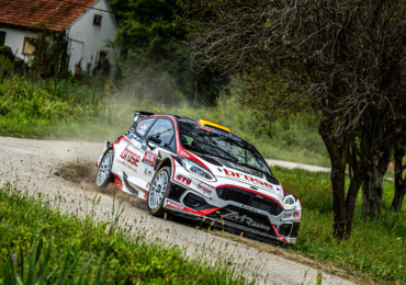 Zwei Ford Fiesta Rallye2 beherrschten Rallye Kumrovec in Kroatien