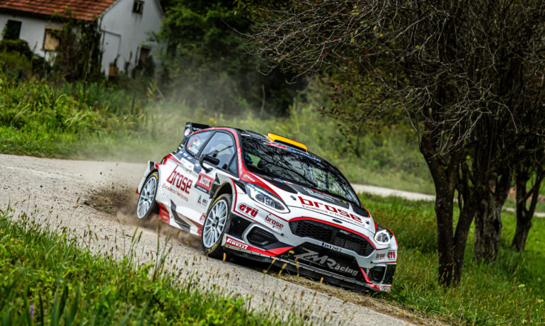 Zwei Ford Fiesta Rallye2 beherrschten Rallye Kumrovec in Kroatien